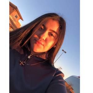 Meet your Posher, Luz elena